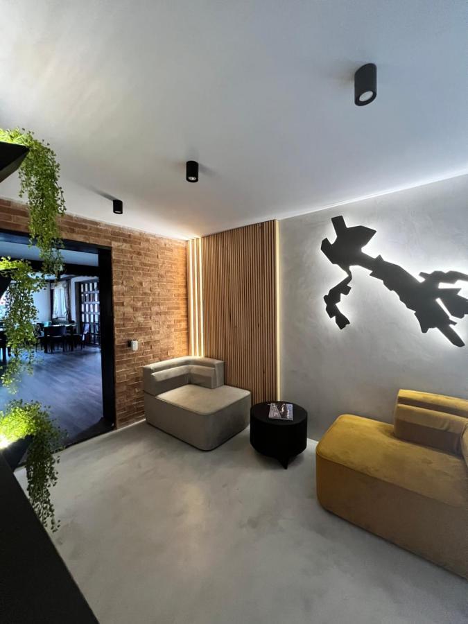 布朗 Garden Retreat Junior (Adults Only)酒店 外观 照片